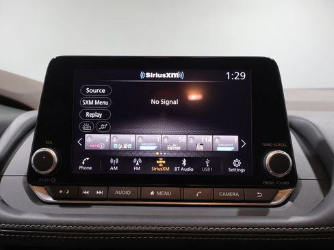 Used 2023 Nissan Rogue SV AWD/4WD image 25