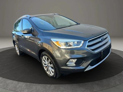 Used 2017 Ford Escape Titanium w/ Equipment Group 301A AWD/4WD image 3