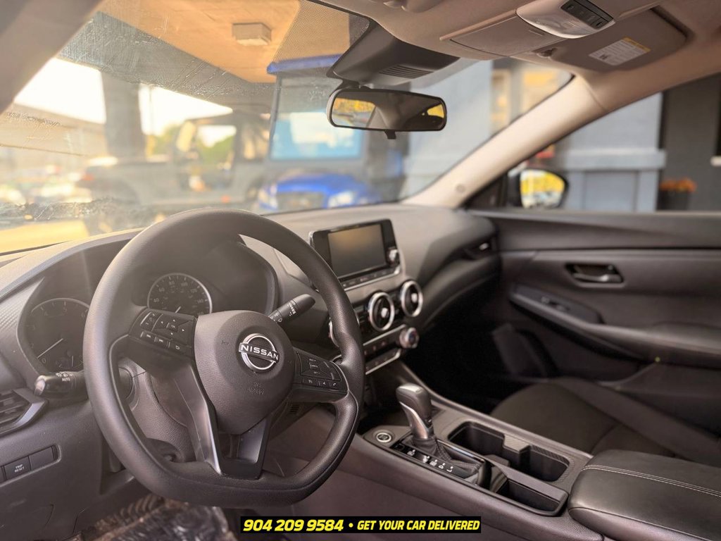 Used 2024 Nissan Sentra S FWD image 11