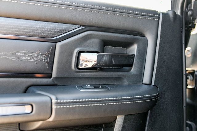 Used 2024 RAM 5500 4x4 Crew Cab image 33