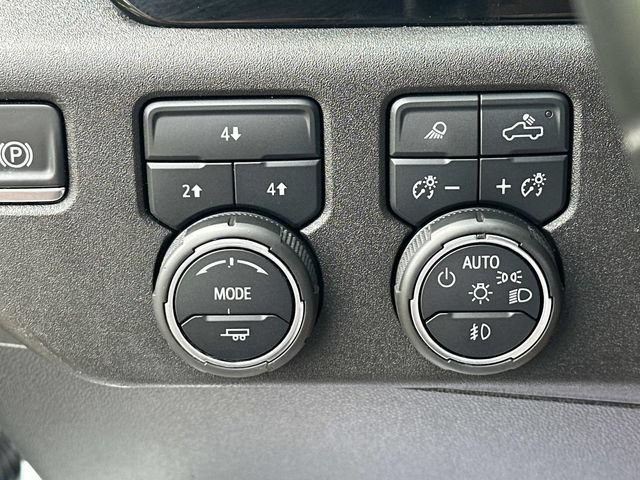 Certified 2025 Chevrolet Silverado 3500 LT w/ Safety Package AWD/4WD image 17