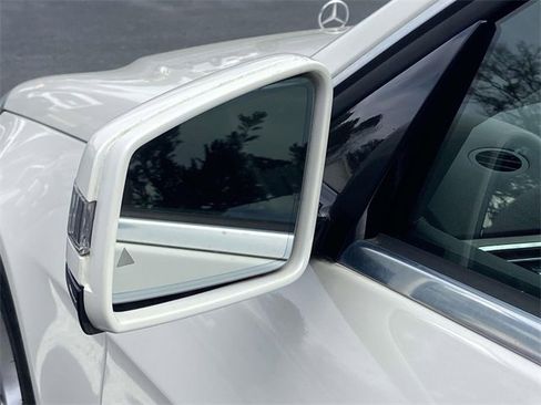 Used 2014 Mercedes-Benz E 350 4MATIC Sedan image 10