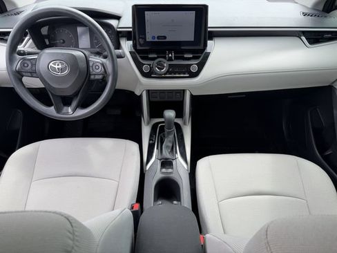 Used 2024 Toyota Corolla Cross L FWD image 10