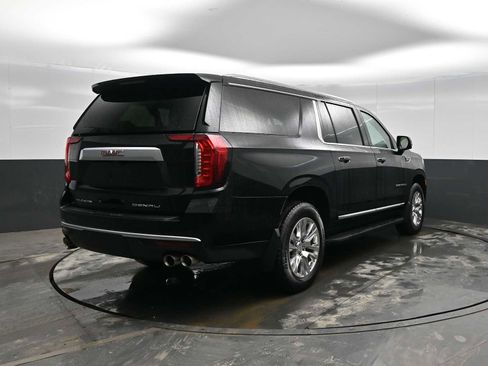 Used 2024 GMC Yukon XL Denali image 8