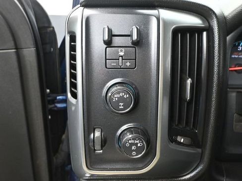 Used 2017 Chevrolet Silverado 1500 LT w/ All Star Edition AWD/4WD image 31