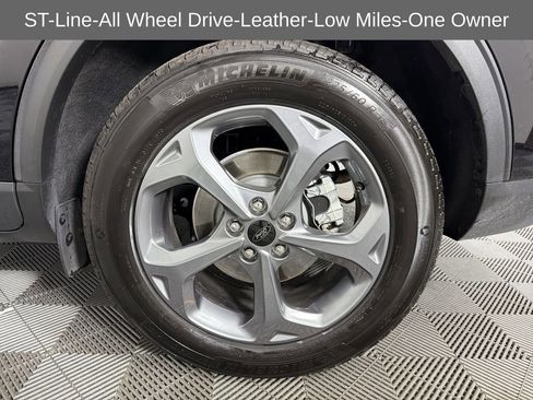 Used 2025 Ford Escape ST-Line image 17