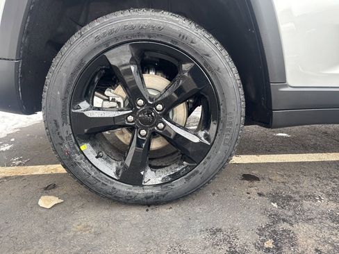 New 2026 Jeep Grand Cherokee Limited w/ Limited Altitude Package image 55