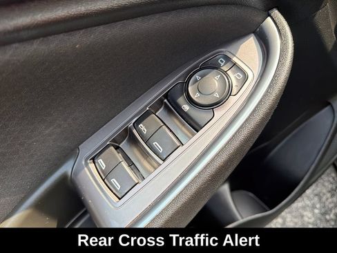 Used 2021 Chevrolet Malibu LT FWD image 14