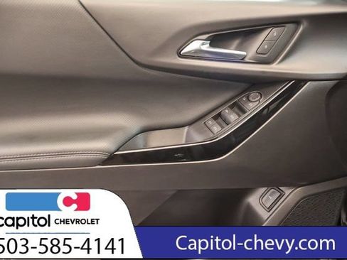 Used 2025 Chevrolet Equinox LT w/ Convenience Package II AWD/4WD image 11