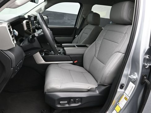 Used 2024 Toyota Tundra Limited w/ Power Package AWD/4WD image 5