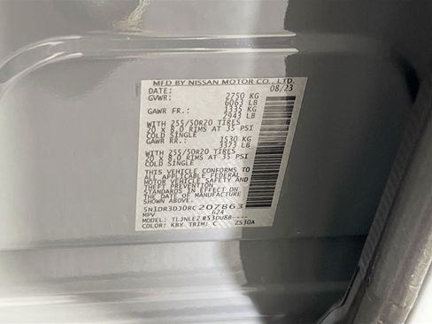 Used 2024 Nissan Pathfinder Platinum w/ Cargo Package AWD/4WD image 34