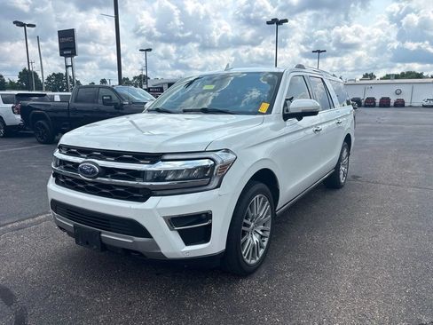Used 2022 Ford Expedition Max Limited AWD/4WD image 2