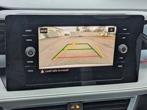 New 2026 Volkswagen Taos SEL image 15