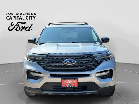 Used 2023 Ford Explorer XLT w/ Equipment Group 202A AWD/4WD image 44
