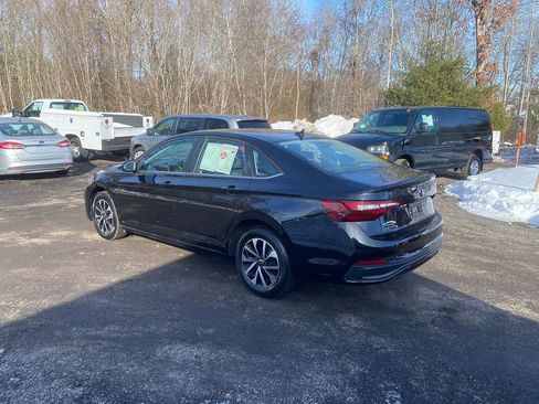 Used 2024 Volkswagen Jetta S image 8