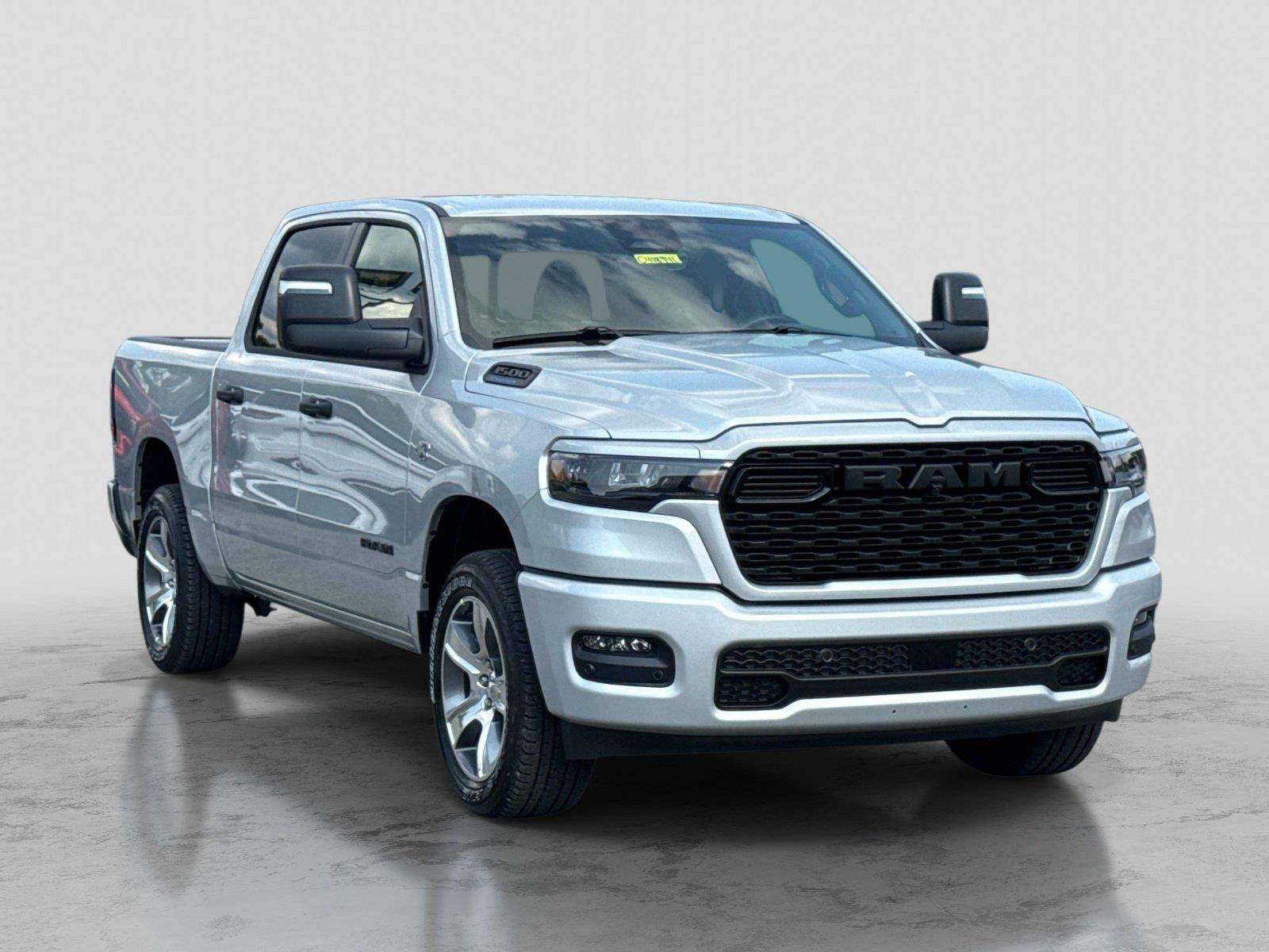 New 2026 RAM 1500 Express AWD/4WD image 3