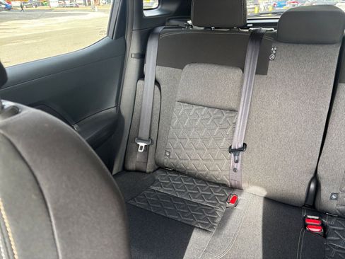 Used 2025 Nissan Kicks SV image 35