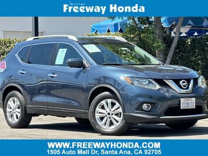 Used 2016 Nissan Rogue SV w/ SV Premium Package