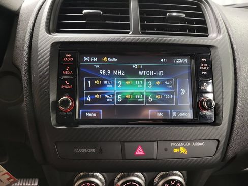 Used 2024 Mitsubishi Outlander Sport ES AWD/4WD image 21