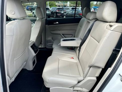 Certified 2023 Volkswagen Atlas SE FWD image 17