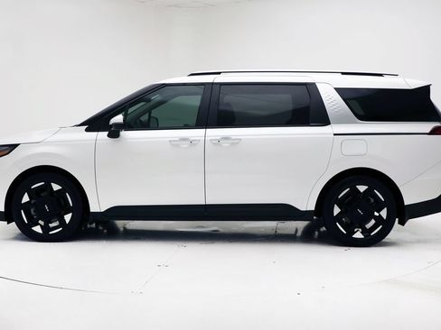 Used 2025 Kia Carnival EX FWD image 6