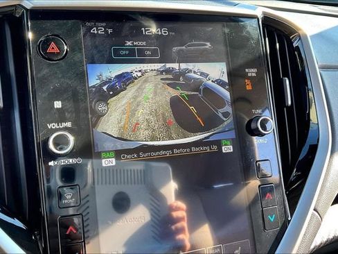 Used 2023 Subaru Ascent Premium w/ Convenience Package image 21