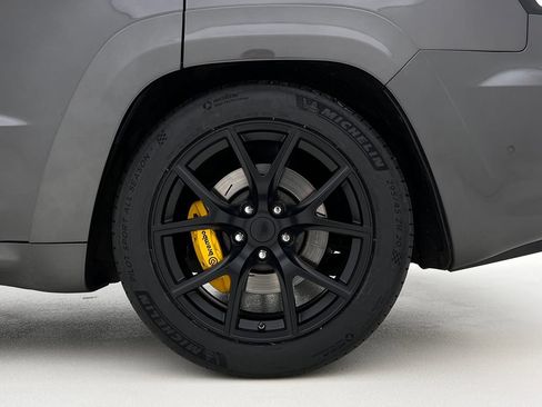 Used 2019 Jeep Grand Cherokee Trackhawk AWD/4WD image 28