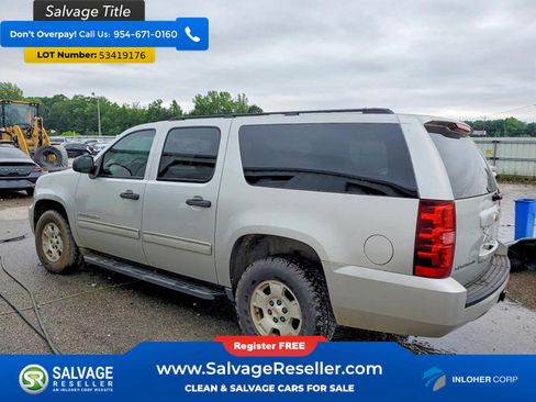 Used 2010 Chevrolet Suburban LS RWD image 3