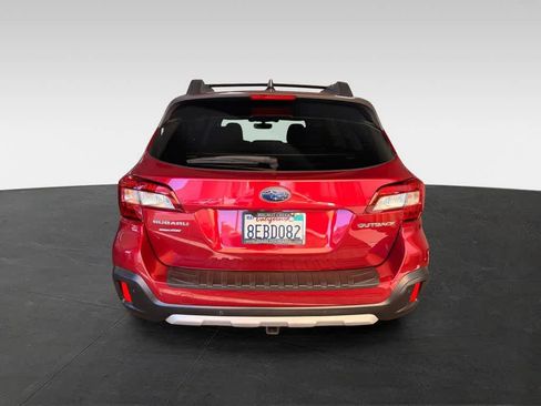 Used 2018 Subaru Outback 2.5i Limited AWD/4WD image 5