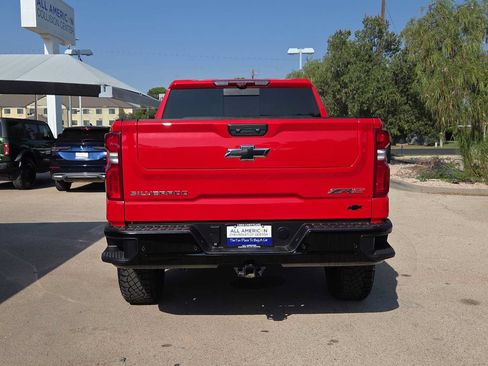 Used 2026 Chevrolet Silverado 1500 ZR2 AWD/4WD image 7
