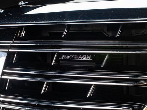 Used 2018 Mercedes-Benz Maybach S 560 4MATIC image 5