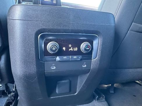 Used 2023 Chevrolet Suburban LS image 29