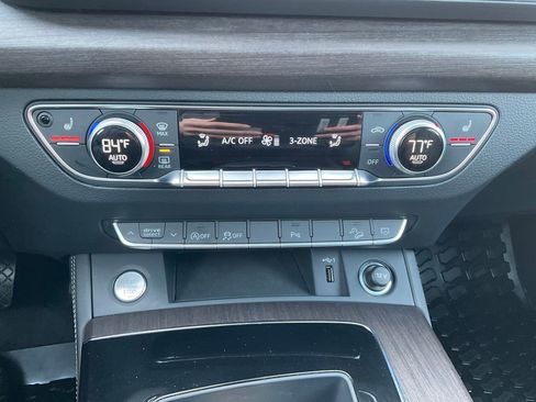 Used 2024 Audi Q5 2.0T Premium Plus image 9