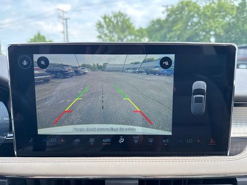 Used 2023 Lincoln Corsair FWD image 18