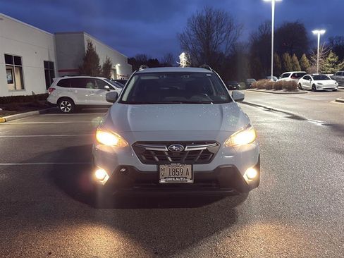 Used 2022 Subaru Crosstrek 2.0i Premium image 2