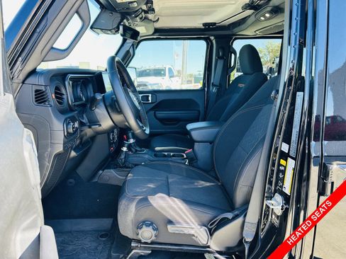 Used 2024 Jeep Gladiator Mojave w/ Technology Group image 3