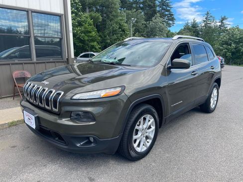 Used 2015 Jeep Cherokee Latitude AWD/4WD image 1