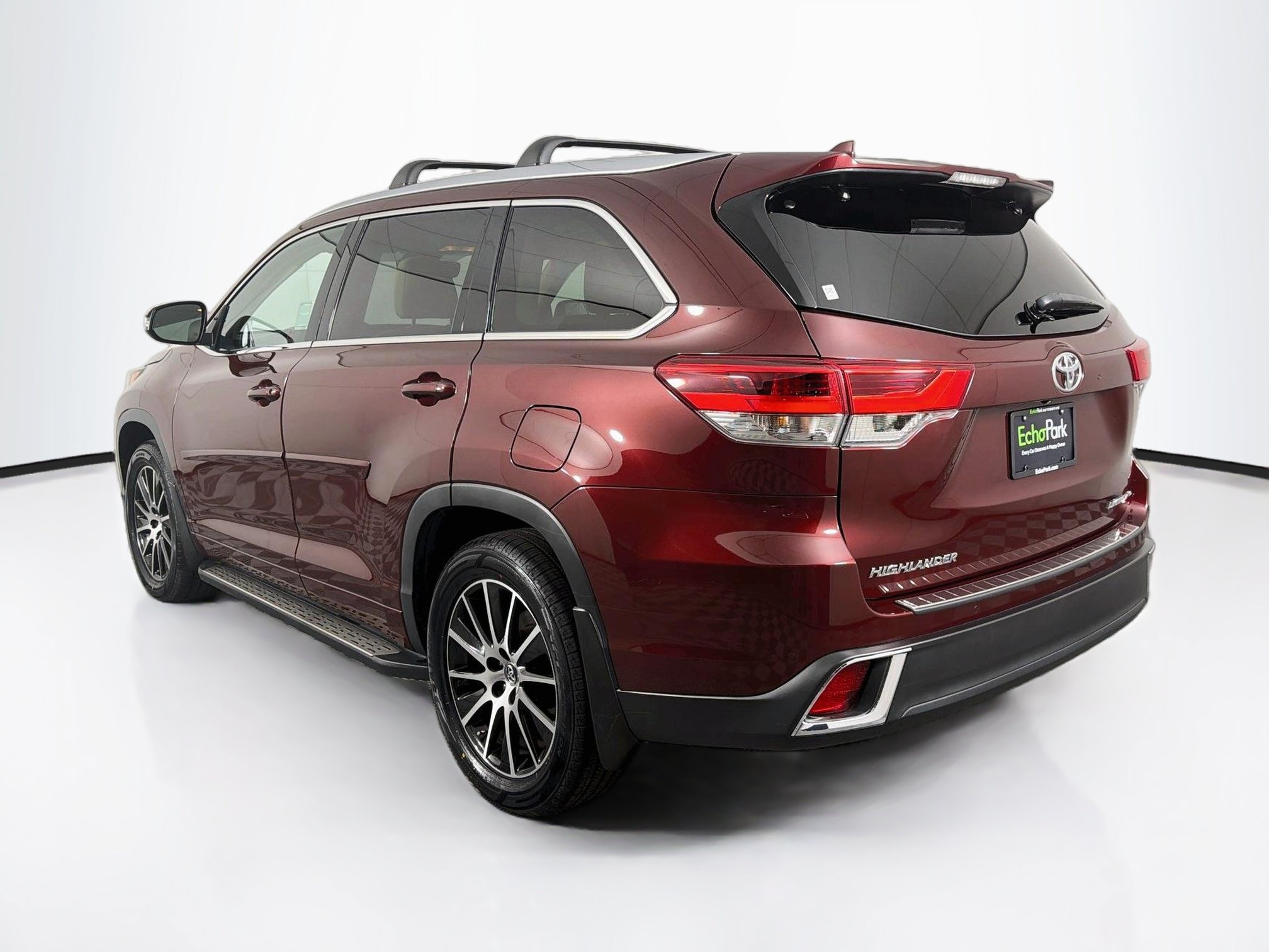 Used 2017 Toyota Highlander Limited w/ Carpet Mat Package AWD/4WD image 5
