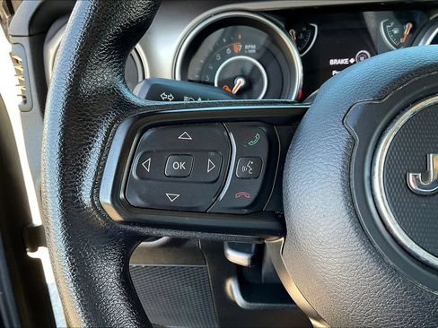 Used 2020 Jeep Gladiator Sport AWD/4WD image 10