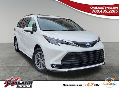 New 2025 Toyota Sienna XLE