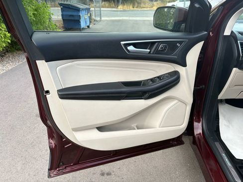 Used 2020 Ford Edge Titanium w/ Equipment Group 301A image 11