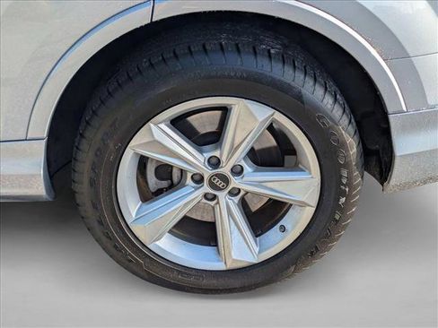 Used 2022 Audi Q7 3.0T Premium AWD/4WD image 8