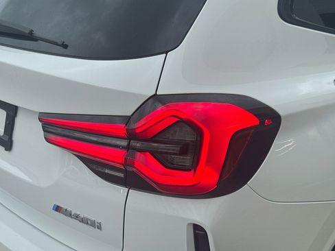 Used 2023 BMW X3 M40i w/ Shadowloine Package AWD/4WD image 28
