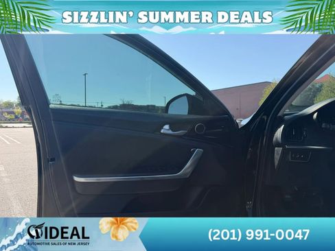 Used 2019 Kia Stinger RWD image 21
