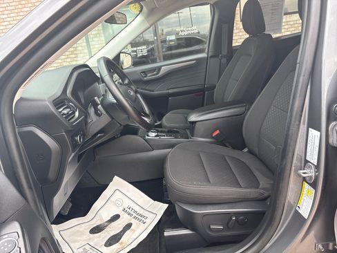 Used 2024 Ford Escape Active FWD image 3
