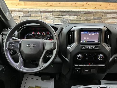 Used 2021 Chevrolet Silverado 1500 Custom Trail Boss w/ LPO, Dark Essentials Package AWD/4WD image 19