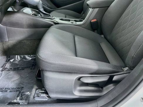 Used 2025 Toyota Corolla LE FWD image 26