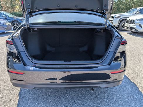 Used 2024 Honda Accord Sport image 13