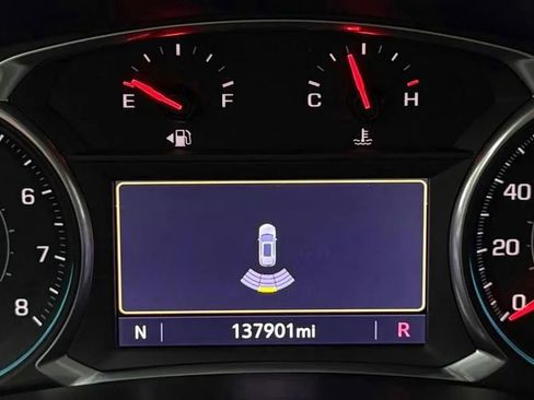 Used 2019 Chevrolet Equinox Premier image 11