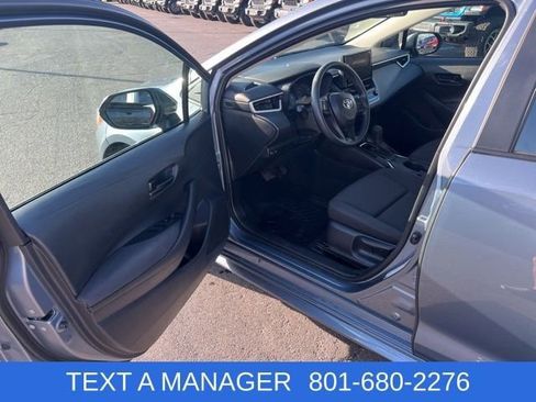 Used 2025 Toyota Corolla LE FWD image 10